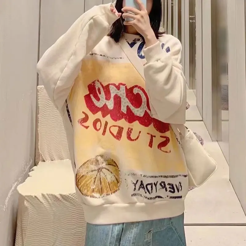 Letter print women sweatshirt 2021 autumn new o-neck long sleeve casual loose lady cotton sweatshirt pullover tops 
Letter print women sweatshirt 2021 autumn new o-neck long sleeve casual loose lady cotton sweatshirt pullover tops