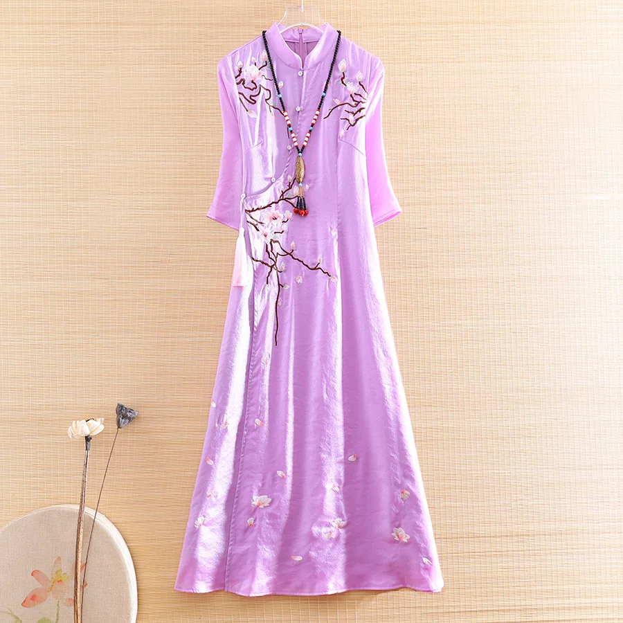 Hi-end Women Royal Embroidery Plum Blossom Cheongsam Dress Slim Elegant Lady Chinese Style A-line Party Qiapo Dress S-XXL
Hi-end Women Royal Embroidery Plum Blossom Cheongsam Dress Slim Elegant Lady Chinese Style A-line Party Qiapo Dress S-XXL