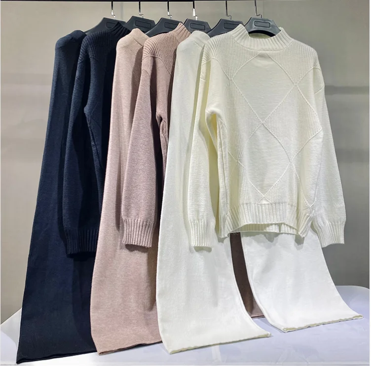 High Quality 2 Piece Set Women Knitted Tracksuit Trutleneck Sweater+Leg Pants Pullover 2021 Sweater Set Chic Knitted Outwear
High Quality 2 Piece Set Women Knitted Tracksuit Trutleneck Sweater+Leg Pants Pullover 2021 Sweater Set Chic Knitted Outwear
