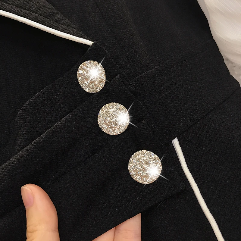 4XL Plus Size Women Elegant Blazer Dress Summer 2021 White Puff Sleeve Patchwork Diamond Buttons Ladies Black A-Line Dresses
4XL Plus Size Women Elegant Blazer Dress Summer 2021 White Puff Sleeve Patchwork Diamond Buttons Ladies Black A-Line Dresses