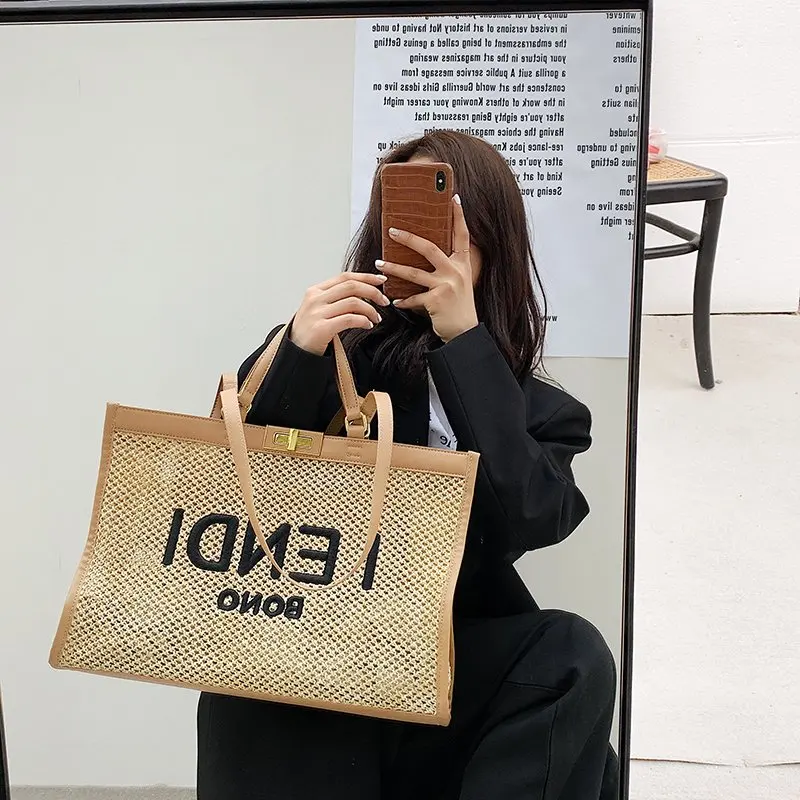 Plaid Pu Leather Women Shoulder Bag Chain Strap Crossbody Bags For Women Fashion Designer Handbags Female Messenger Bags
Plaid Pu Leather Women Shoulder Bag Chain Strap Crossbody Bags For Women Fashion Designer Handbags Female Messenger Bags