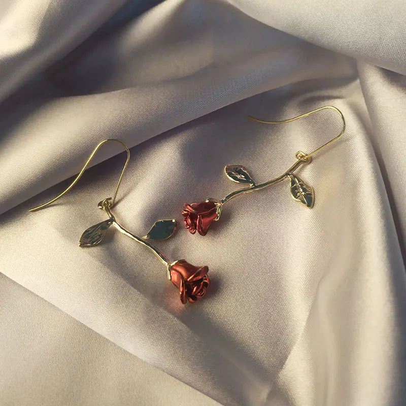 Niche French Romantic Red Rose Earrings Vintage Fashion Personality High Sense Earrings
Niche French Romantic Red Rose Earrings Vintage Fashion Personality High Sense Earrings
