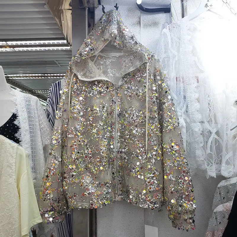 Plus Size Sequins Embroidery Sunscreen Shirt Summer Lace Loose Organza Jackets Runway Women Long Sleeve Hooded Coat
Plus Size Sequins Embroidery Sunscreen Shirt Summer Lace Loose Organza Jackets Runway Women Long Sleeve Hooded Coat