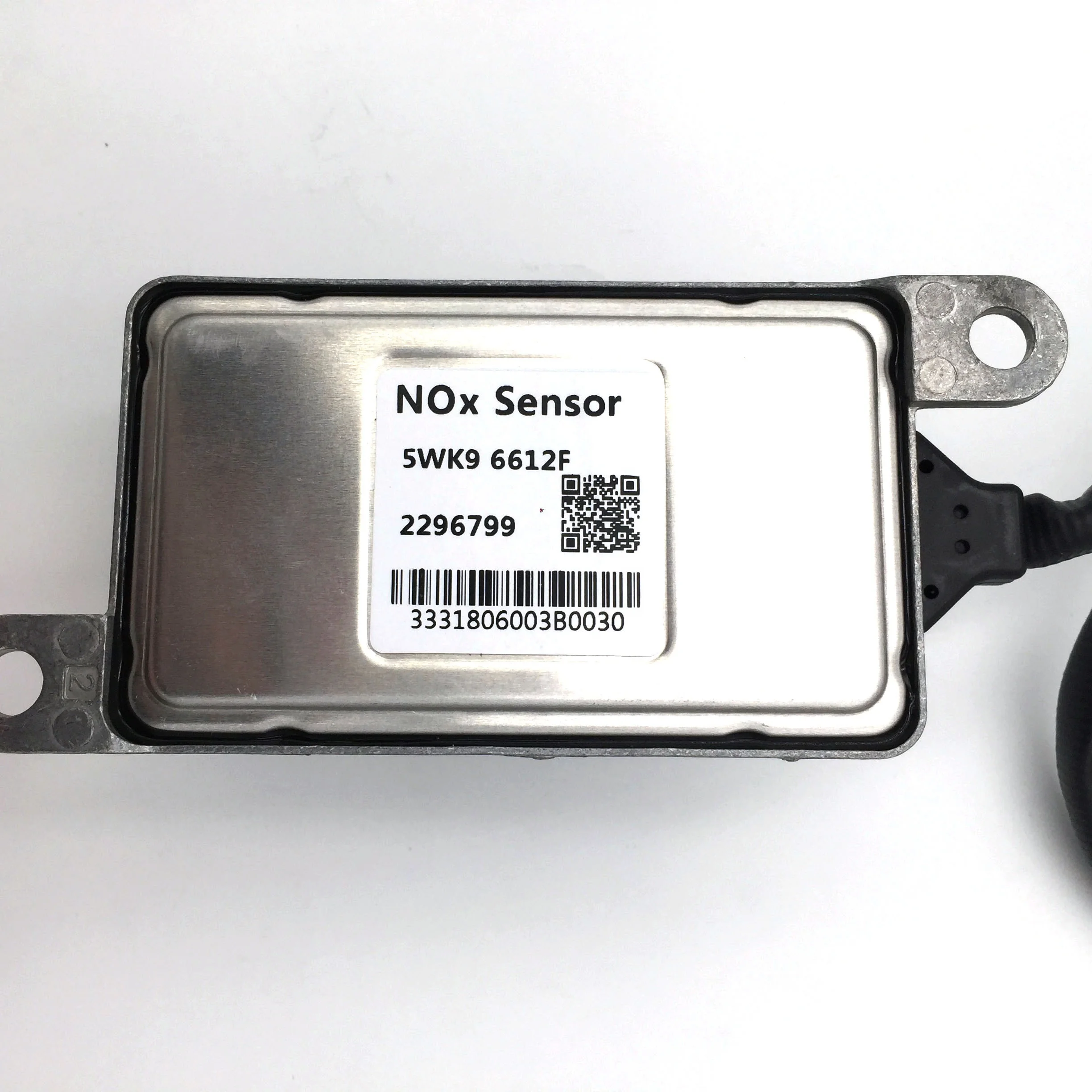 Truck parts NOx Sensor 5WK9 6612F 2296799 1872080 2247379 Nitrogen oxide sensor truck sensor
Truck parts NOx Sensor 5WK9 6612F 2296799 1872080 2247379 Nitrogen oxide sensor truck sensor