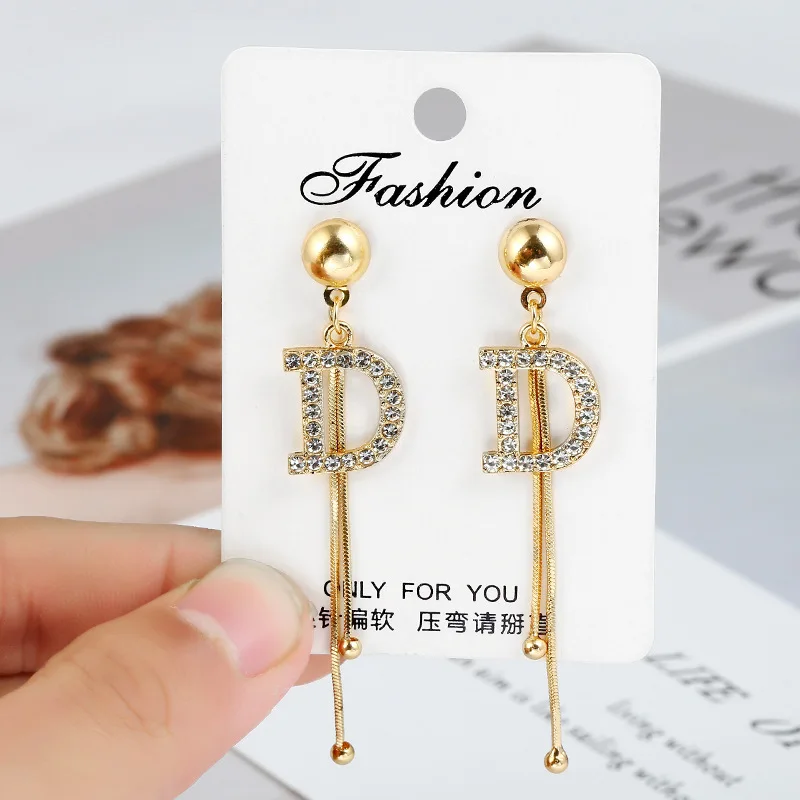 Korean Initial Letter D Tassel Earrings Gold Dangle Earrings For Women Fashion Jewelry Long Earrings Women Gifts Party Wedding
Korean Initial Letter D Tassel Earrings Gold Dangle Earrings For Women Fashion Jewelry Long Earrings Women Gifts Party Wedding