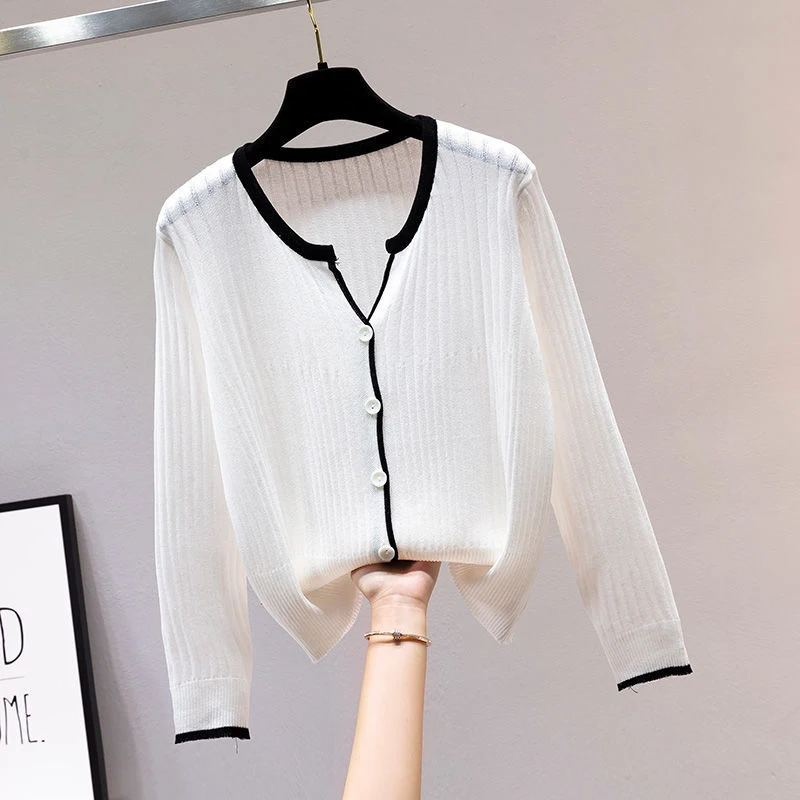 Solid Cardigan Women Pull Femme 2021 New White V Neck Women Sweater Knitted Long Sleeve Female Spring Autumn White Jersey Mujer
Solid Cardigan Women Pull Femme 2021 New White V Neck Women Sweater Knitted Long Sleeve Female Spring Autumn White Jersey Mujer