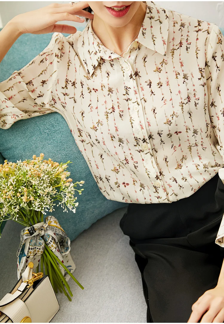 Женская длинная рубашка в полоску, Длинная блузка в мелкую цветочную полоску, весна 2021
Женская длинная рубашка в полоску, Длинная блузка в мелкую цветочную полоску, весна 2021