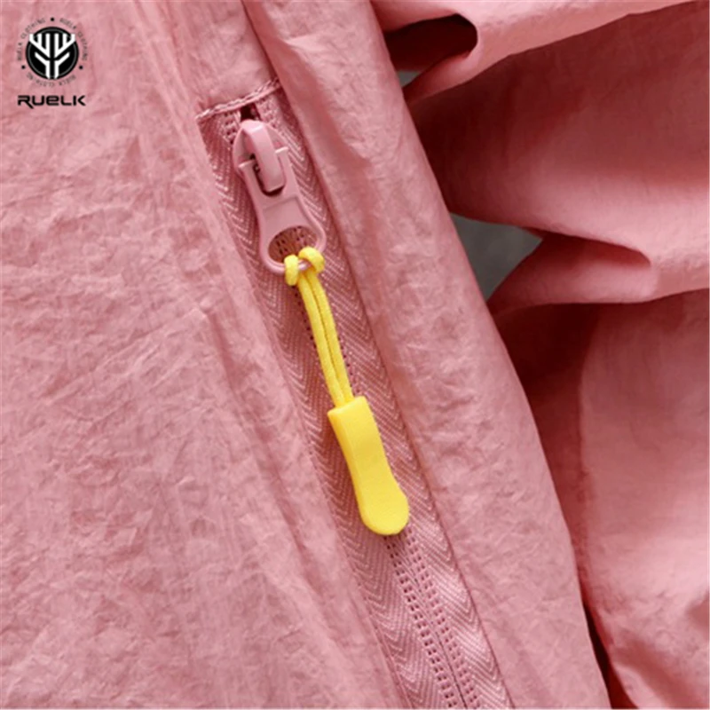 RUELK 2020 Summer Sunscreen Clothing Men's Summer Ultra-Thin Breathable Skin Clothing Men's Slim Sunscreen Trend Hooded Jacket
RUELK 2020 Summer Sunscreen Clothing Men's Summer Ultra-Thin Breathable Skin Clothing Men's Slim Sunscreen Trend Hooded Jacket