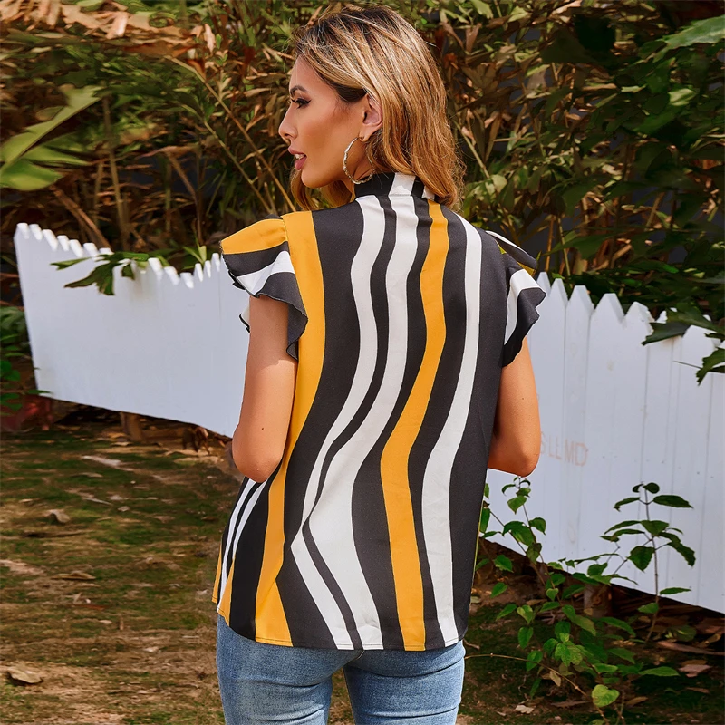 2021 Summer Women's Fashion New Irregular Stripe Printed Short-Sleeved Shirt Trend Cardigan Temperament Commuter Shirt
2021 Summer Women's Fashion New Irregular Stripe Printed Short-Sleeved Shirt Trend Cardigan Temperament Commuter Shirt