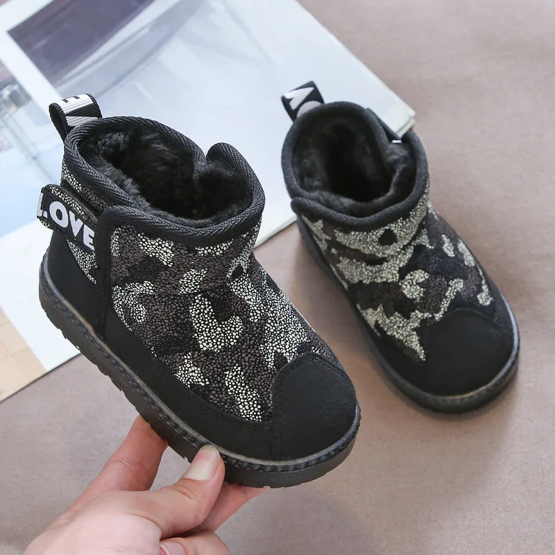 KushyShoo Snow Boots Children's Shoes 2020 Winter Boys Velvet Non-Slip Waterproof Girls Camouflage Soft Bottom Children's Shoes
KushyShoo Snow Boots Children's Shoes 2020 Winter Boys Velvet Non-Slip Waterproof Girls Camouflage Soft Bottom Children's Shoes