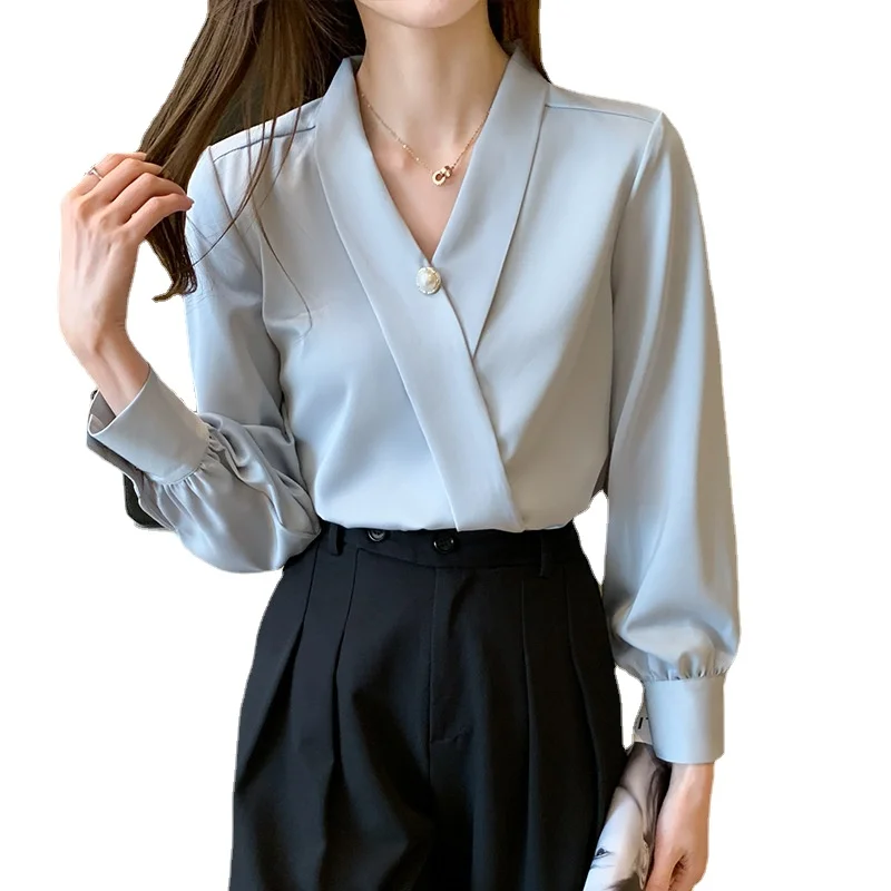 D615314 Satin Top V-neck Small Shirt Women's High-Grade Drape Blue Bottoming Shirt Blouse Women Shirts 
D615314 Satin Top V-neck Small Shirt Women's High-Grade Drape Blue Bottoming Shirt Blouse Women Shirts