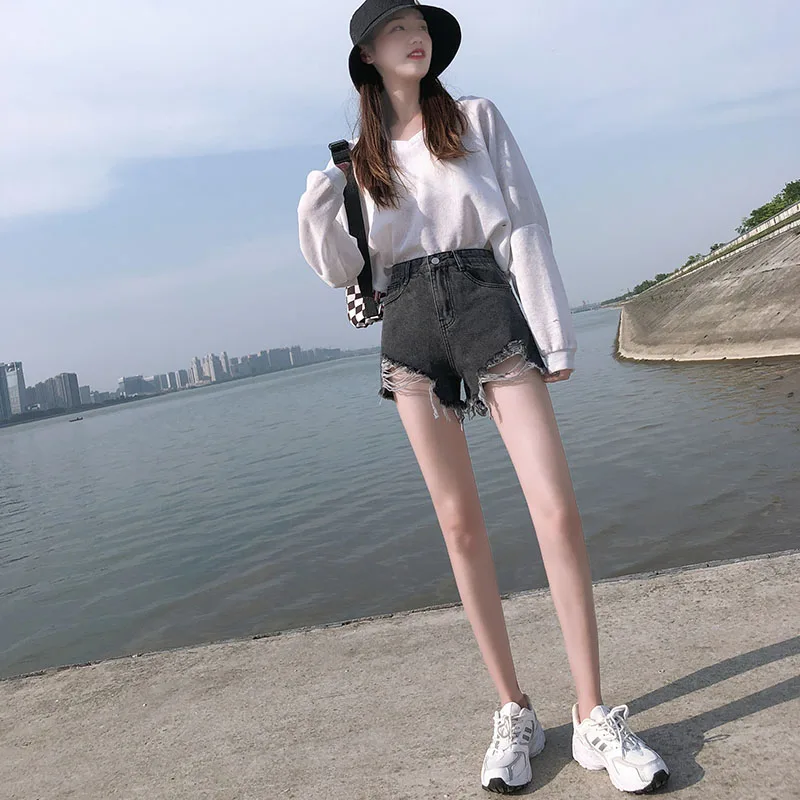 New Y2k Women's Denim Shorts Cargo Baggy Jeans for Girls Oversize Womens Pants
New Y2k Women's Denim Shorts Cargo Baggy Jeans for Girls Oversize Womens Pants