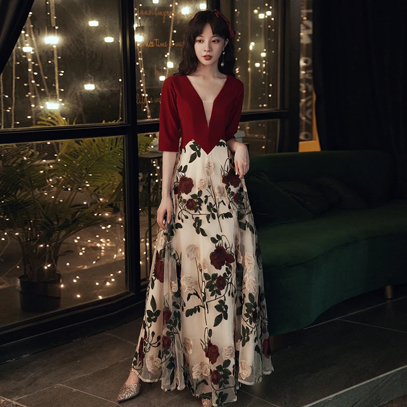wei yin AE0472 Velvet Maxi Evening Dress Long Elegant Velour Prom Dress V Neckline Party Gowns Vintage Formal Dress
wei yin AE0472 Velvet Maxi Evening Dress Long Elegant Velour Prom Dress V Neckline Party Gowns Vintage Formal Dress