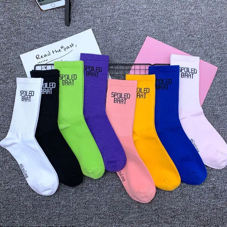 Men's middle tube European and American street fashion ins women's long tube socks Harajuku style sports hip-hop street socks
Men's middle tube European and American street fashion ins women's long tube socks Harajuku style sports hip-hop street socks