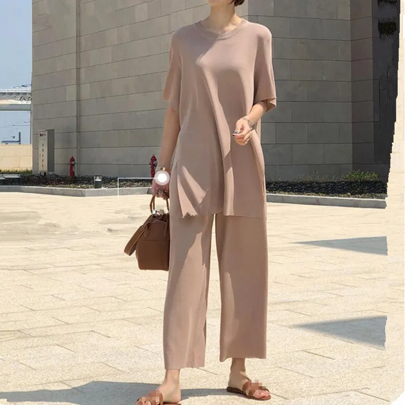 Fashion Temperament Ice silk Knitted Two piece Casual set Women Long Pullovers Tops and wide-leg pants Suits High Quality
Fashion Temperament Ice silk Knitted Two piece Casual set Women Long Pullovers Tops and wide-leg pants Suits High Quality