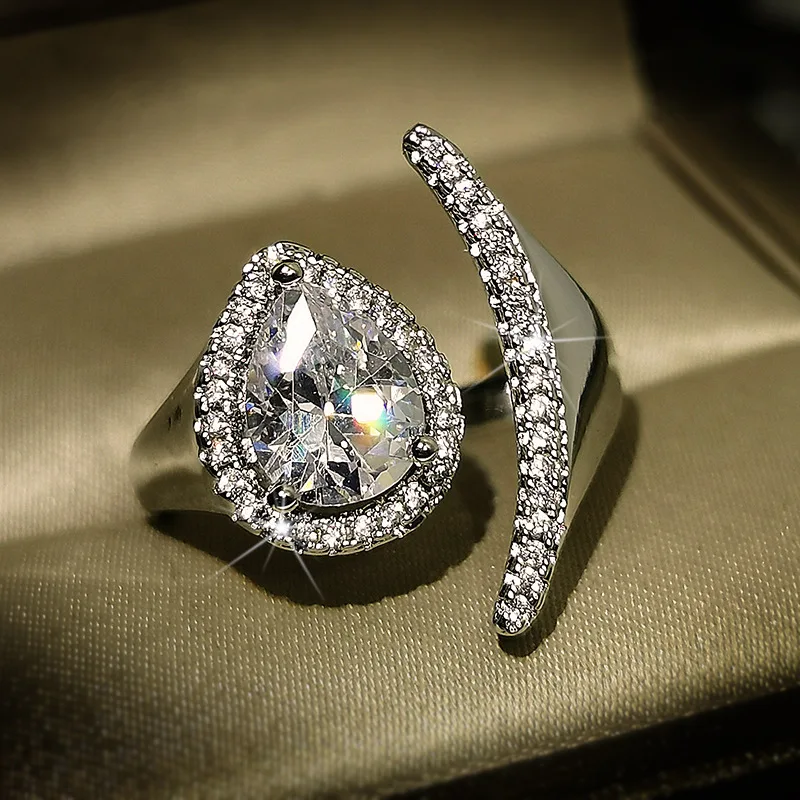 S925 Sterling Silver 1 Carats Diamond Ring for Women Anillos De Bizuteria Bijoux Femme with Cushion Zirconia Gemstone Gold Rings
S925 Sterling Silver 1 Carats Diamond Ring for Women Anillos De Bizuteria Bijoux Femme with Cushion Zirconia Gemstone Gold Rings