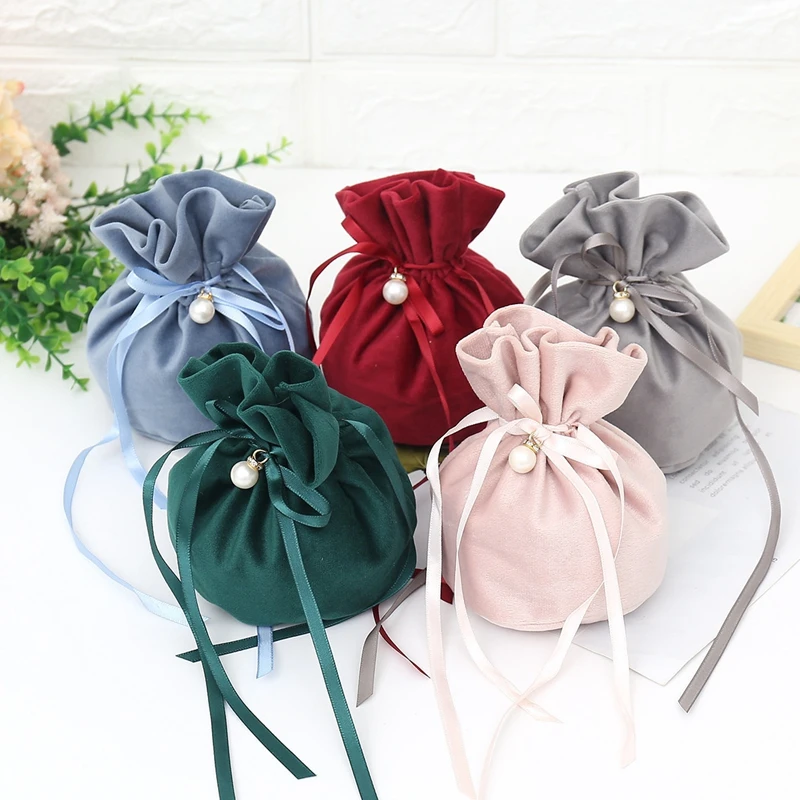 5pcs Velvet Gift Bags with Pearl String Christmas Wedding Birthday Party Cooikes Candy Bags Boxes Jewelry Velvet Sachet Bags
5pcs Velvet Gift Bags with Pearl String Christmas Wedding Birthday Party Cooikes Candy Bags Boxes Jewelry Velvet Sachet Bags