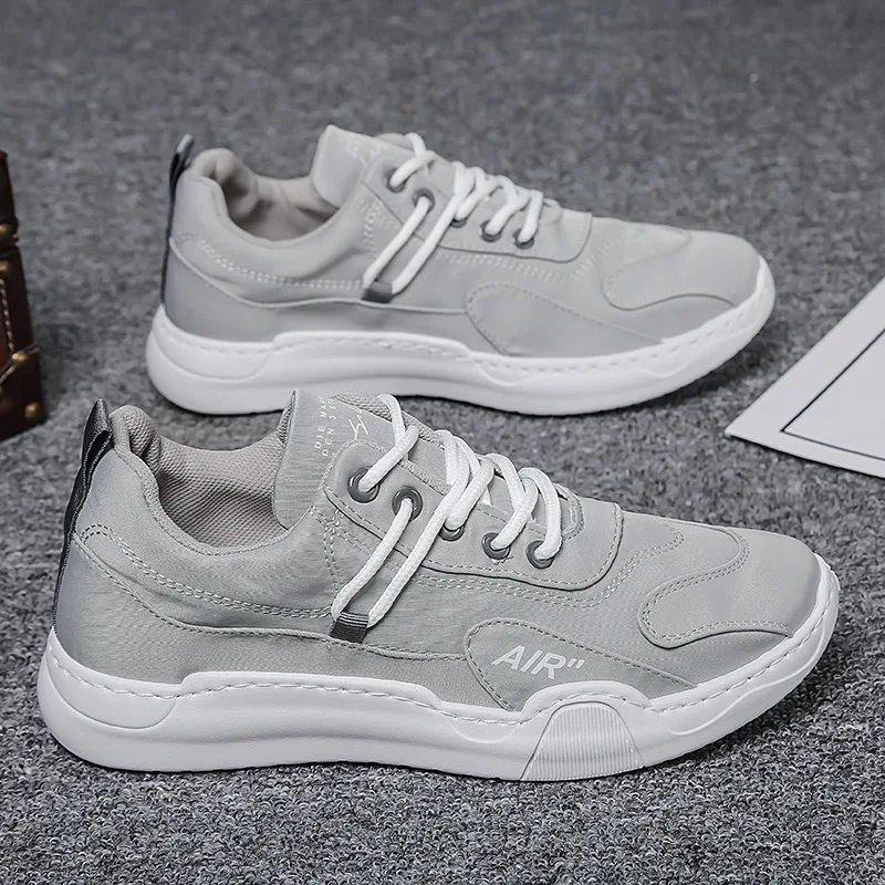 Outdoor Casual Men Sneakers Comfortable Ice Silk Cloth Boat Shoes Man Non-slip Breathable Casual Shoes Vulcanized Flats Shoes
Outdoor Casual Men Sneakers Comfortable Ice Silk Cloth Boat Shoes Man Non-slip Breathable Casual Shoes Vulcanized Flats Shoes