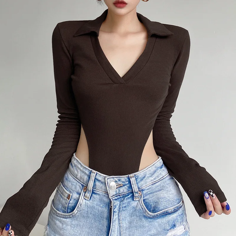 2021 Sexy solid brown color knit V-neck slim exposed waist jumpsuit for ladies autumn Long sleeve Bodysuit women's turtleneck
2021 Sexy solid brown color knit V-neck slim exposed waist jumpsuit for ladies autumn Long sleeve Bodysuit women's turtleneck