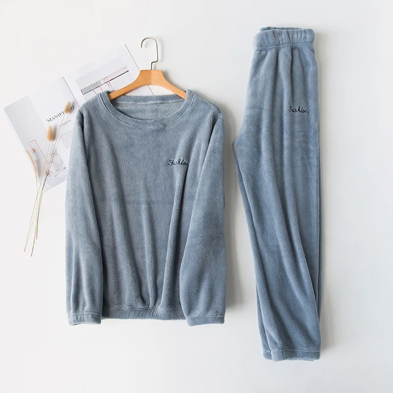 Winter Sweet Thick Cute Coral Fleece Pajamas Women 's Long-Sleeved Flannel Leisure Tops Fairy Warm Suit Comfortable Keep Warm
Winter Sweet Thick Cute Coral Fleece Pajamas Women 's Long-Sleeved Flannel Leisure Tops Fairy Warm Suit Comfortable Keep Warm