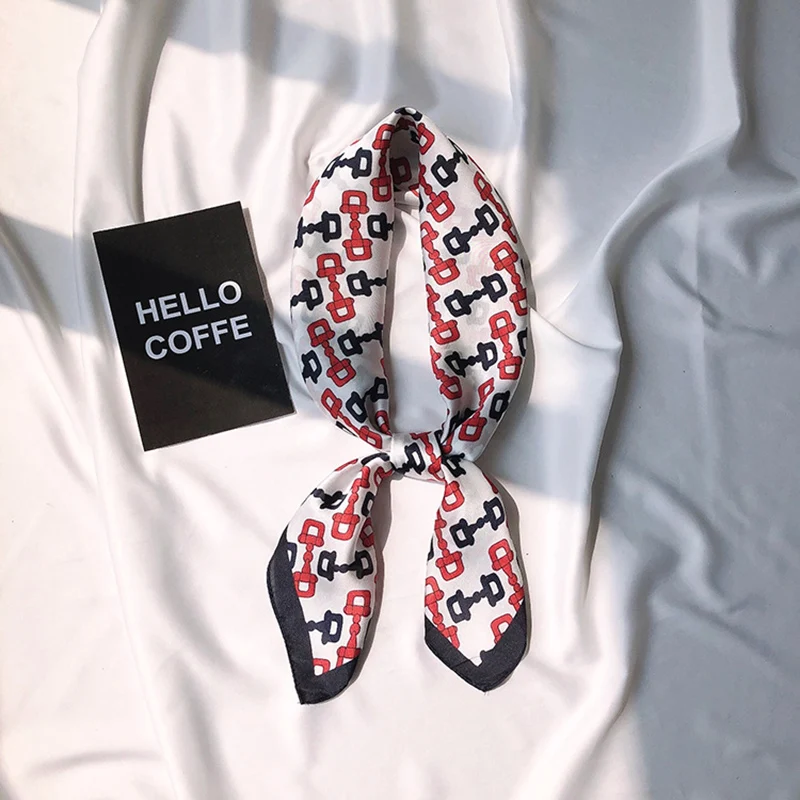 Yishine 2021 New Chain Pirnting 70*70cm Multi Use Luxury Women Square Scarf Hajib
Yishine 2021 New Chain Pirnting 70*70cm Multi Use Luxury Women Square Scarf Hajib