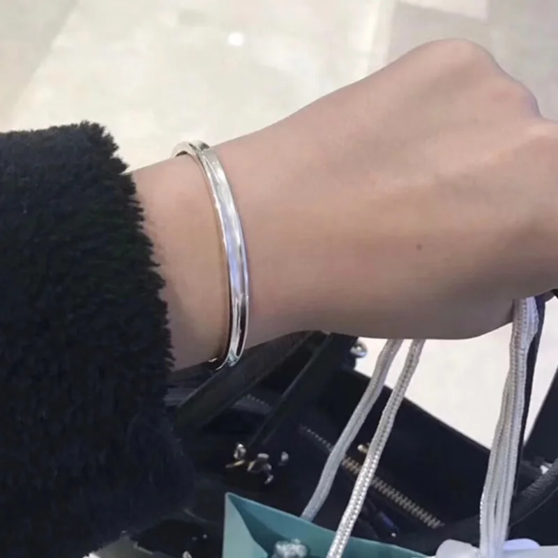 2021 Popular High Quality TIF 925 1:1 Classic Wide Version 1837 Series Bangle Luxury Jewelry Fashion Brand Couple Free Shipping
2021 Popular High Quality TIF 925 1:1 Classic Wide Version 1837 Series Bangle Luxury Jewelry Fashion Brand Couple Free Shipping