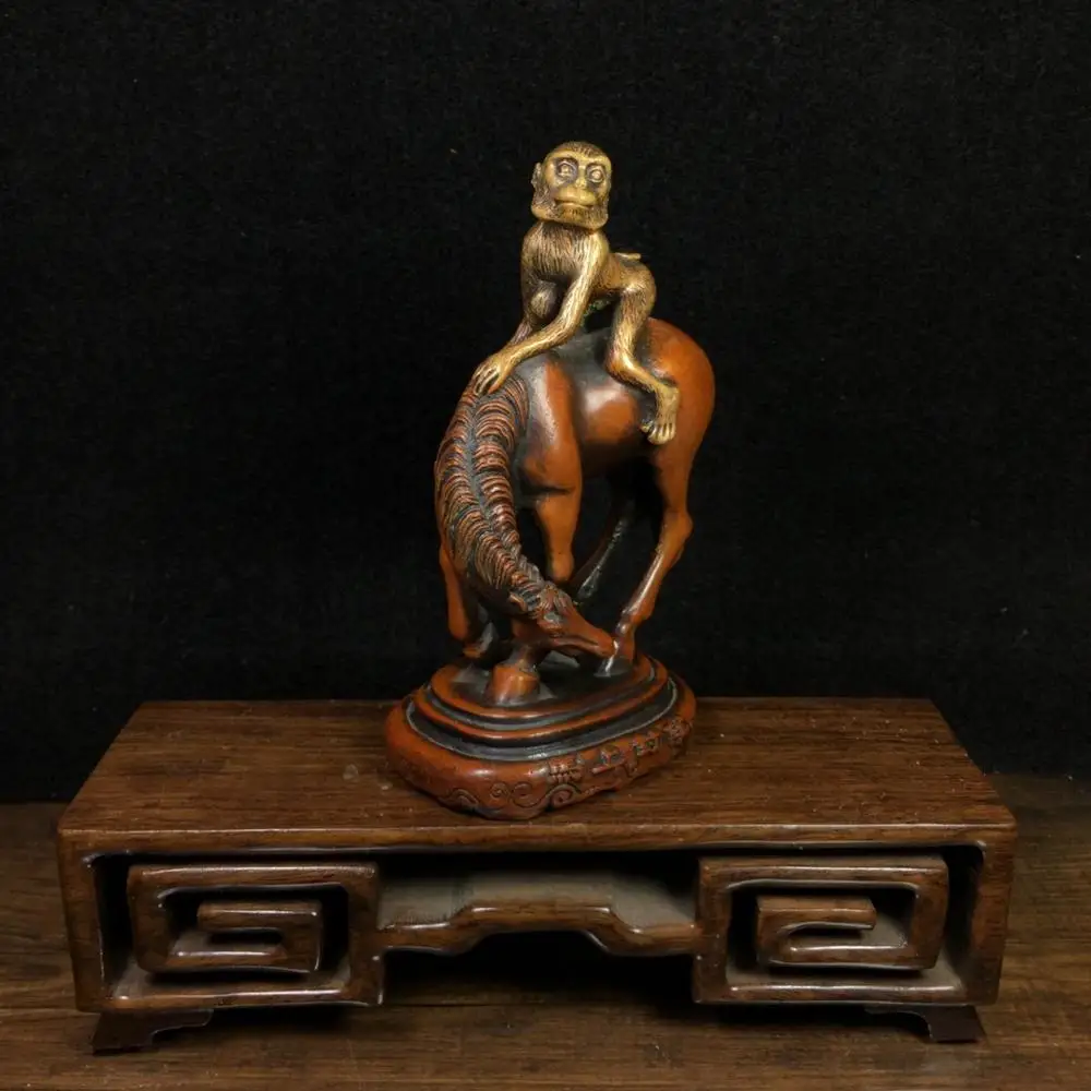 Wedding 5" Tibetan Buddhism bronze Gilt Real gold Immediately Fenghou Statue Monkey riding meaning Feng Hou immediately
Wedding 5" Tibetan Buddhism bronze Gilt Real gold Immediately Fenghou Statue Monkey riding meaning Feng Hou immediately
