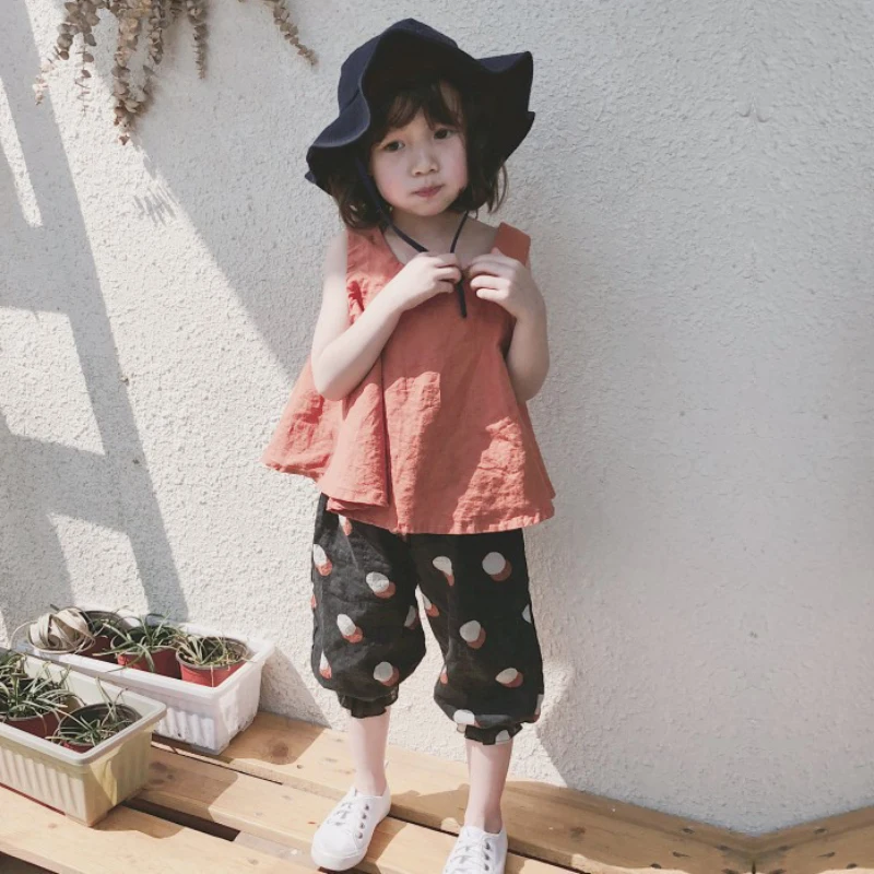 Girls clothes summer two-piece national style A-line antique sports shirt jacket vest + half-length pants Quality child clothing
Girls clothes summer two-piece national style A-line antique sports shirt jacket vest + half-length pants Quality child clothing