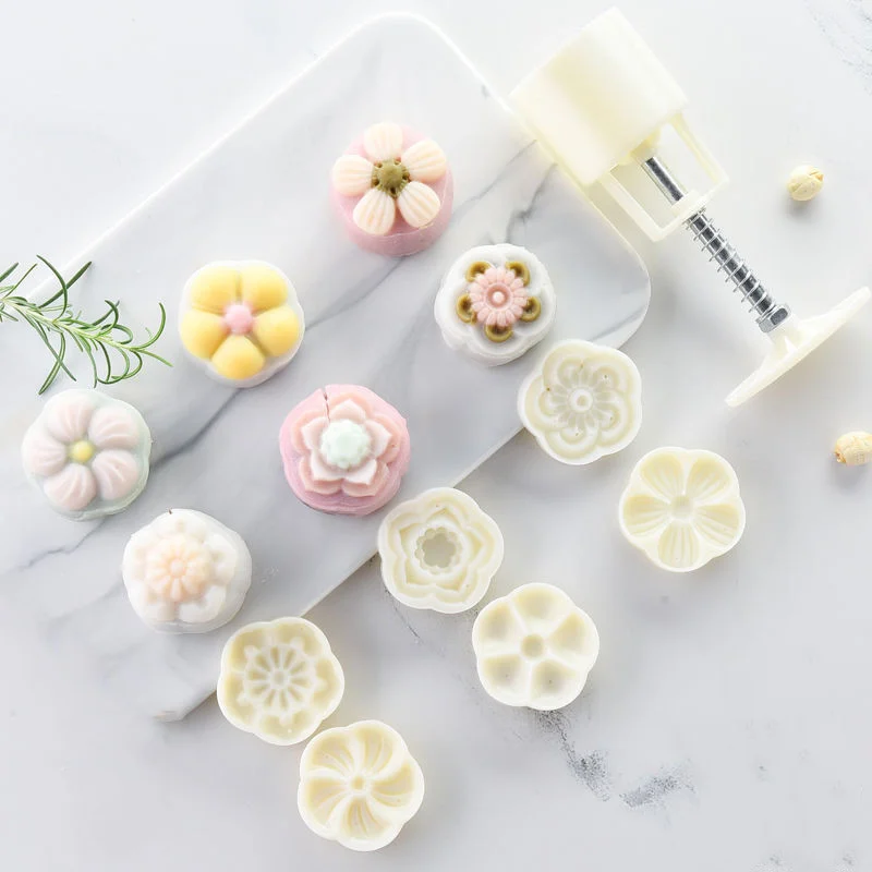 5-7Pcs/Set Mooncake Mold Hand Pressure Flower Form Moon Cake Non-stick Mold DIY Pastry Food Grade Baking Kitchen Accessories
5-7Pcs/Set Mooncake Mold Hand Pressure Flower Form Moon Cake Non-stick Mold DIY Pastry Food Grade Baking Kitchen Accessories