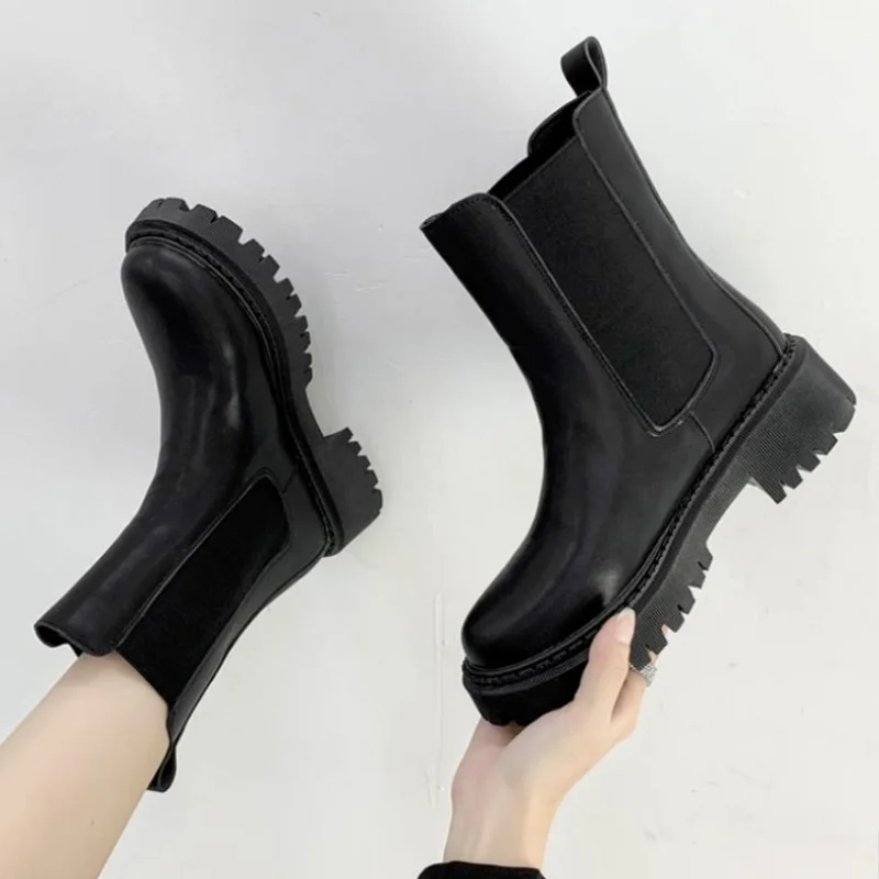 2021 New Women Boots Leather Round Toe Slip on Ankle Boots for Women Winter Short Boots Platform Warm Casual Shoes Chelsea Boots
2021 New Women Boots Leather Round Toe Slip on Ankle Boots for Women Winter Short Boots Platform Warm Casual Shoes Chelsea Boots