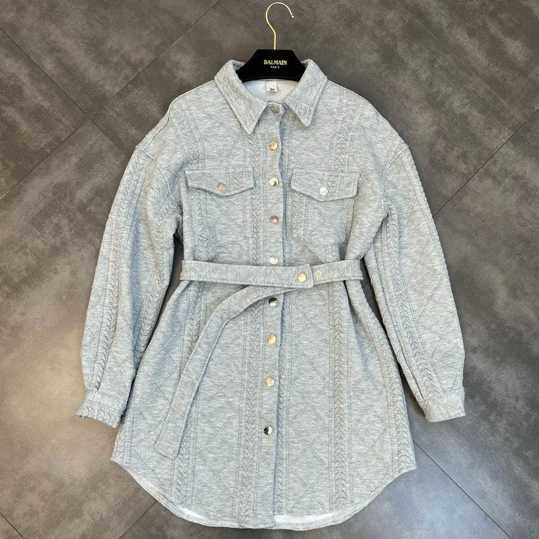 ZCSMLL Women Light Gray Belt Shirt New Turn-down Collar Long Sleeve Fashion Temperament Spring Autumn 2021
ZCSMLL Women Light Gray Belt Shirt New Turn-down Collar Long Sleeve Fashion Temperament Spring Autumn 2021