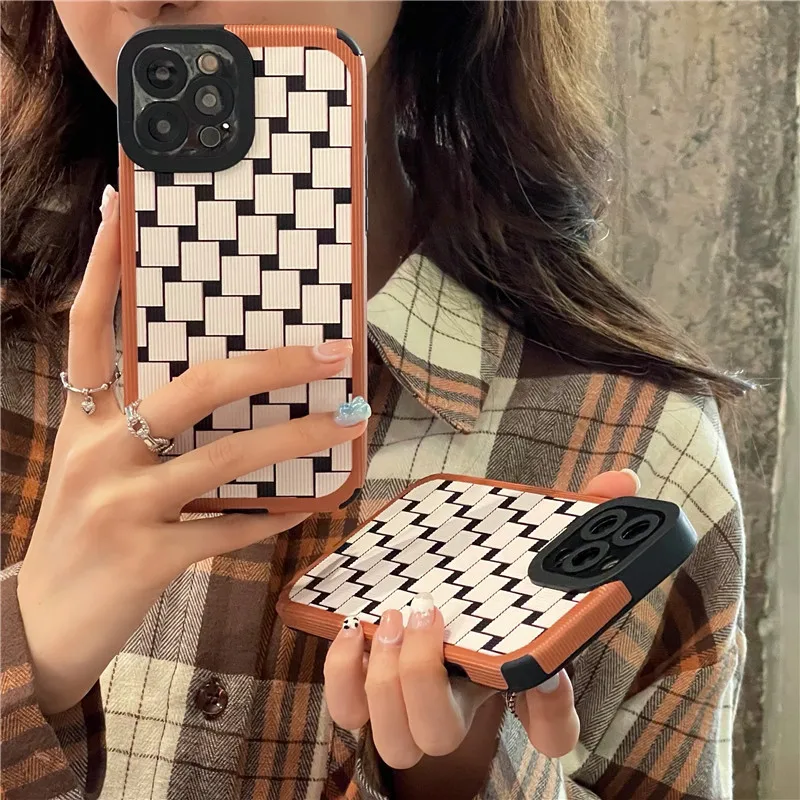 Luxury Lattice Leather Phone Case For iPhone 13 13Pro MAX 12 12Pro 11 XS MAX XR X 7 8 Plus Lens Protection Cover
Luxury Lattice Leather Phone Case For iPhone 13 13Pro MAX 12 12Pro 11 XS MAX XR X 7 8 Plus Lens Protection Cover