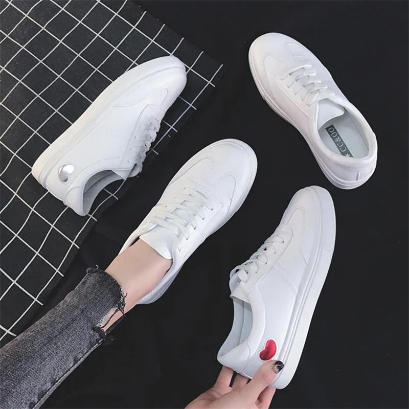 Small white shoes female autumn 2019 new wild casual street shoes ins super fire female sneakers white shoes
Small white shoes female autumn 2019 new wild casual street shoes ins super fire female sneakers white shoes