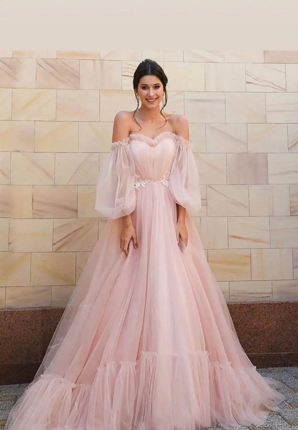 Pukguro Tulle Prom Dress Off Shoulder Puffy Long Sleeves Princess Dress for Womens Sweetheart Evening Party Gowns Plus Size
Pukguro Tulle Prom Dress Off Shoulder Puffy Long Sleeves Princess Dress for Womens Sweetheart Evening Party Gowns Plus Size