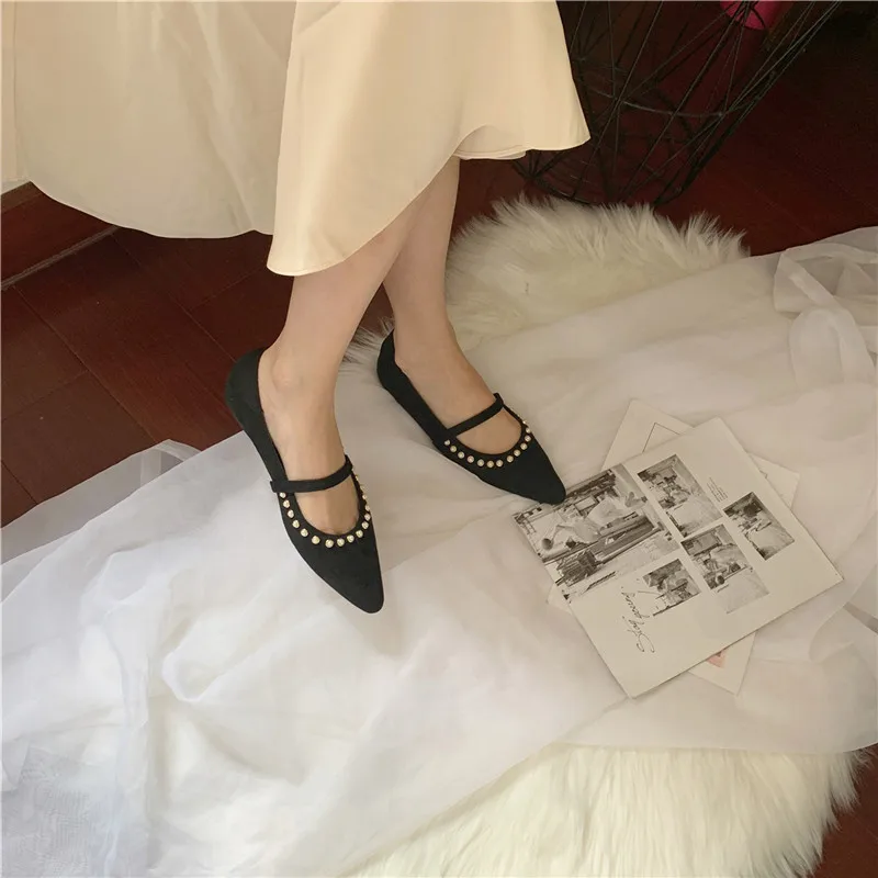 Casual Woman Shoe Pointed Toe Female Footwear Pearl Decorateion Shallow Mouth Retro Comfortable Dress Beading Round Fretwork PU
Casual Woman Shoe Pointed Toe Female Footwear Pearl Decorateion Shallow Mouth Retro Comfortable Dress Beading Round Fretwork PU