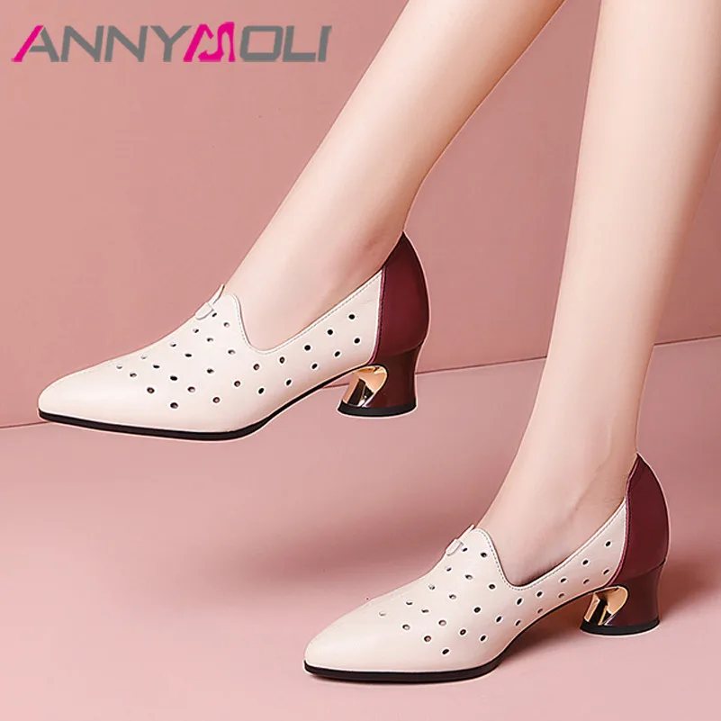 ANNYMOLI Pointed Toe Women Shoes Natural Genuine Leather Med Heels Cutouts Chunky Heel Pumps Ladies Footwear 2021 Spring White
ANNYMOLI Pointed Toe Women Shoes Natural Genuine Leather Med Heels Cutouts Chunky Heel Pumps Ladies Footwear 2021 Spring White