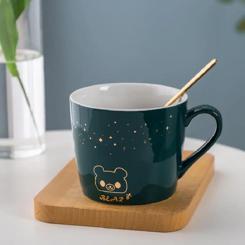 2021 New Creative Ceramic Mug With Lid Cartoon Cute Eco-friendly Couple Gift Wedding Companion Hand Gift Cup Coffee Cup 
2021 New Creative Ceramic Mug With Lid Cartoon Cute Eco-friendly Couple Gift Wedding Companion Hand Gift Cup Coffee Cup