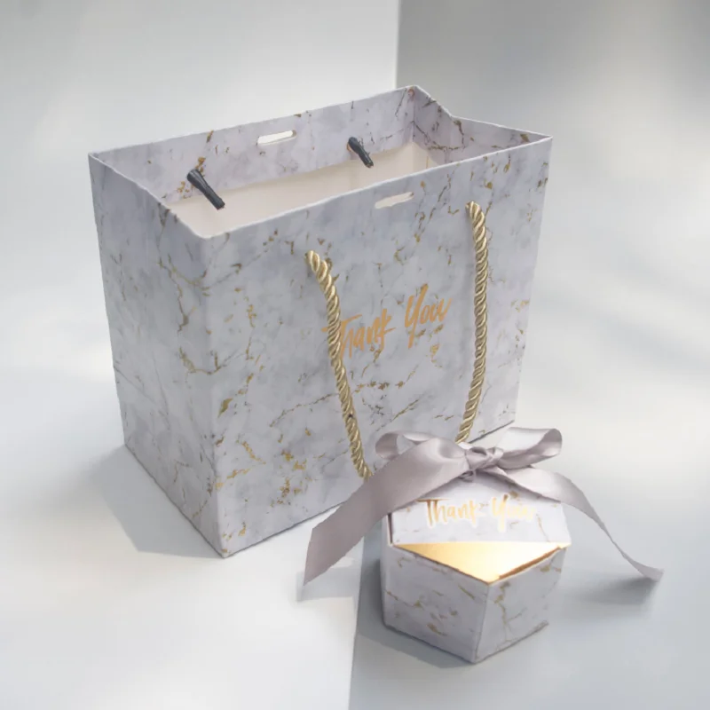 10Pcs Marble Gift Bag Box for Candy Chocolate Boxes Wedding Gift Christmas Packaging Box Party Supplies With Handle
10Pcs Marble Gift Bag Box for Candy Chocolate Boxes Wedding Gift Christmas Packaging Box Party Supplies With Handle