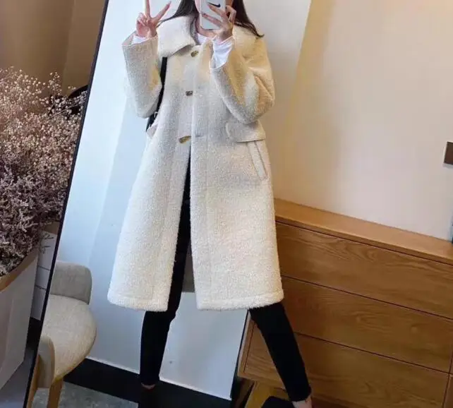 Fashion velvet Coat Women Long Sleeve Outwear Jacket wool Casual Autumn Winter Elegant Overcoat Oversize warm tyu8785
Fashion velvet Coat Women Long Sleeve Outwear Jacket wool Casual Autumn Winter Elegant Overcoat Oversize warm tyu8785