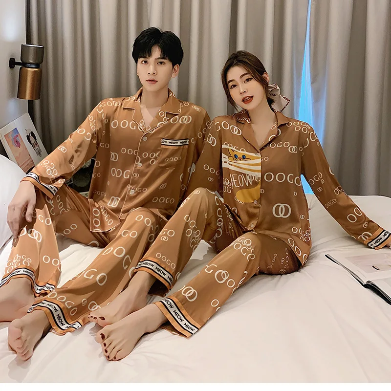 Women Silk Pajama Sets Satin Printi Sleepwear Long Sleeve Large Size Fashion Pajamas for Girl Nightwear Suit Home New Style 2020
Women Silk Pajama Sets Satin Printi Sleepwear Long Sleeve Large Size Fashion Pajamas for Girl Nightwear Suit Home New Style 2020