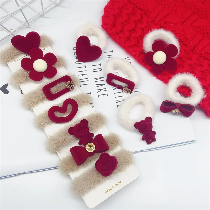 2022 New Autumn Winter Lovely Flower Bow Elastic Rubber Bands Women Girl Soft Plush Ponytail Holders Scrunchies Hair Accessories
2022 New Autumn Winter Lovely Flower Bow Elastic Rubber Bands Women Girl Soft Plush Ponytail Holders Scrunchies Hair Accessories