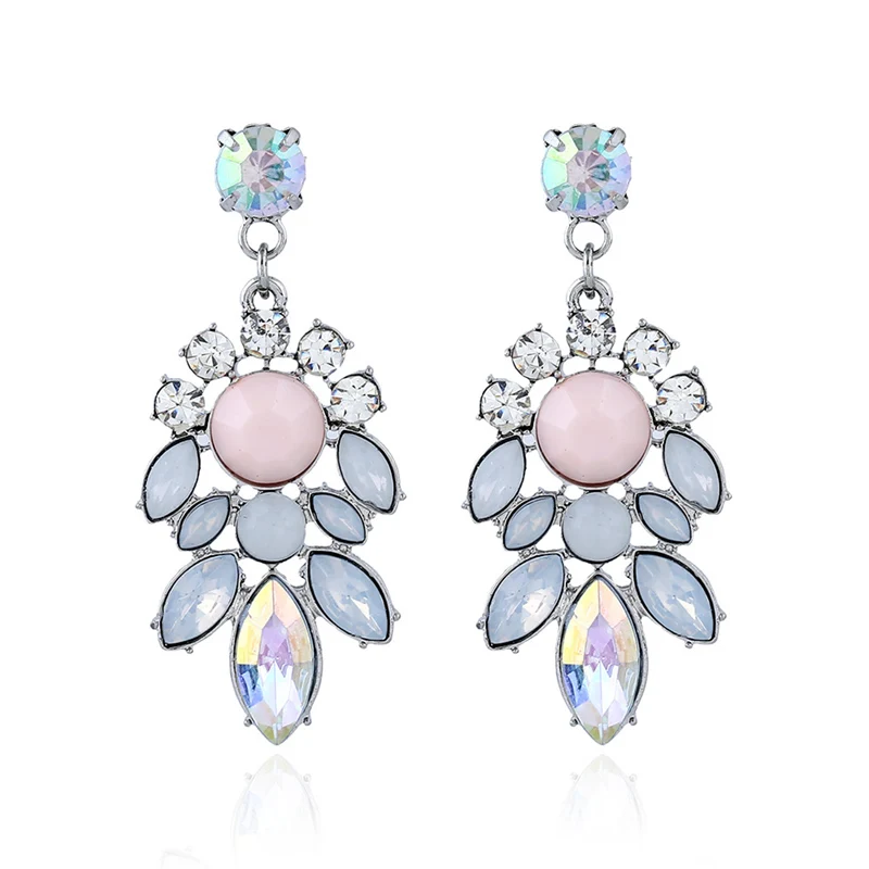 Korean New Arrival Elegant Retro Luxury Zircon Crystal Design Water Droplets Dangle Charms For Earrings Women's Jewelry 2021
Korean New Arrival Elegant Retro Luxury Zircon Crystal Design Water Droplets Dangle Charms For Earrings Women's Jewelry 2021