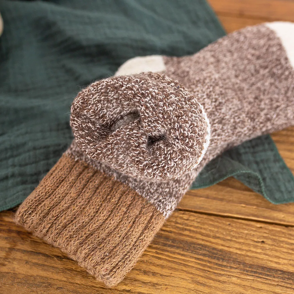Winter Men's Wool Socks Thick Warm Harajuku Retro Fashion High Quality Cashmere Casual Sock 3 Pair
Winter Men's Wool Socks Thick Warm Harajuku Retro Fashion High Quality Cashmere Casual Sock 3 Pair