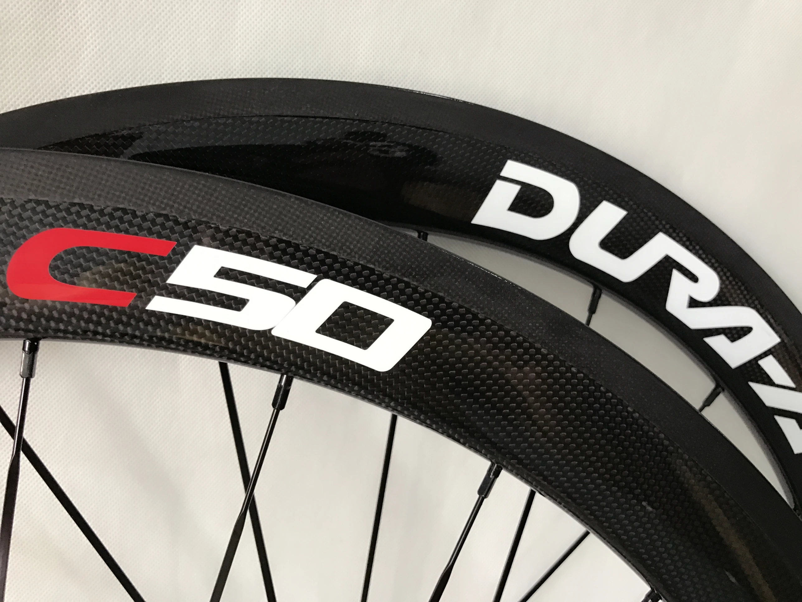 700c Road Bike alloy carbon Wheels 50mm Clincher Racing Bike C50 logo Carbon Wheels Basalt Brake Surface with R36 hubs 
700c Road Bike alloy carbon Wheels 50mm Clincher Racing Bike C50 logo Carbon Wheels Basalt Brake Surface with R36 hubs