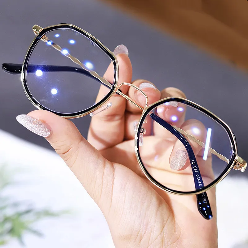 Vintage Fashion Women Transparent Optical Eyeglasses Classic New Polygonal Metal Spectacles Glasses Frame Men Computer
Vintage Fashion Women Transparent Optical Eyeglasses Classic New Polygonal Metal Spectacles Glasses Frame Men Computer