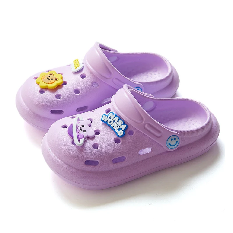 Fashion Child Slippers Summer Beach Shoes Non-Slip Hole Sandals Boy Garden Cartoon Slippers for Girls EVA Clogs Kids Teenages
Fashion Child Slippers Summer Beach Shoes Non-Slip Hole Sandals Boy Garden Cartoon Slippers for Girls EVA Clogs Kids Teenages