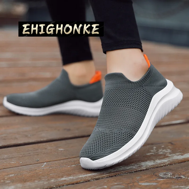Lightweight Sports Shoes Couples Breathable Mesh Vulcanized Shoe Covers to Wear Socks Shoes Ladies Men Running Shoes FORCE Low
Lightweight Sports Shoes Couples Breathable Mesh Vulcanized Shoe Covers to Wear Socks Shoes Ladies Men Running Shoes FORCE Low