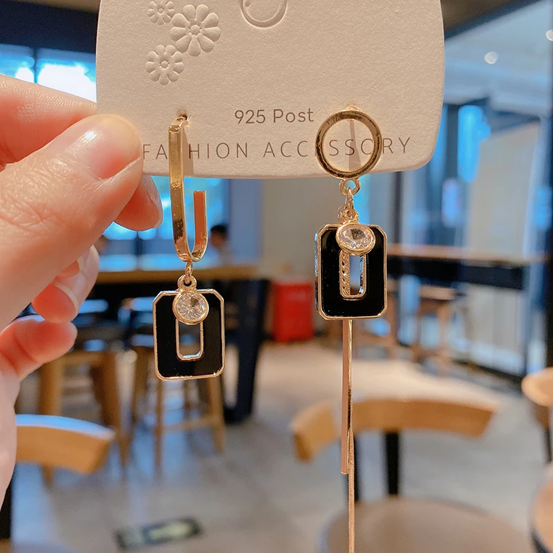 earrings for teens Asymmetrical 2021 trend Women jewelry Hanging earrings Fashion Simple Tassel exquisite earrings for women
earrings for teens Asymmetrical 2021 trend Women jewelry Hanging earrings Fashion Simple Tassel exquisite earrings for women