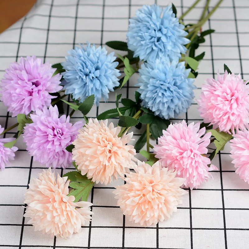 Silk Cloth 3 Header Chrysanthemum Wedding Decoration Home Indoor Photography Party Christmas Decorative Artificial Flowers
Silk Cloth 3 Header Chrysanthemum Wedding Decoration Home Indoor Photography Party Christmas Decorative Artificial Flowers