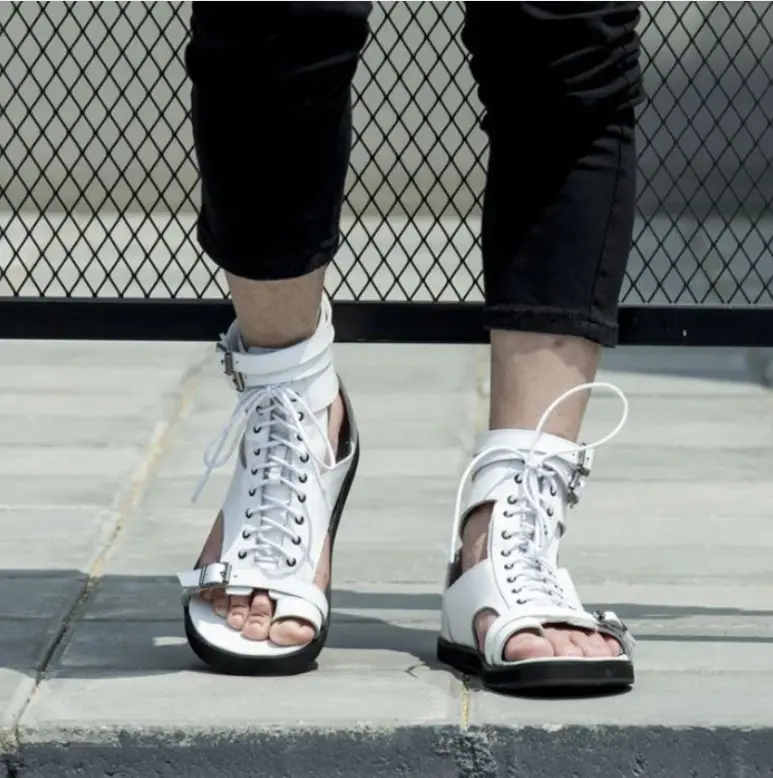 2021 Summer New Men's Fashion High Top Sandals Versatile Men's ROMAN SANDALS Pu Casual Lace Up Zipper Sandals Men Shoes KA343
2021 Summer New Men's Fashion High Top Sandals Versatile Men's ROMAN SANDALS Pu Casual Lace Up Zipper Sandals Men Shoes KA343